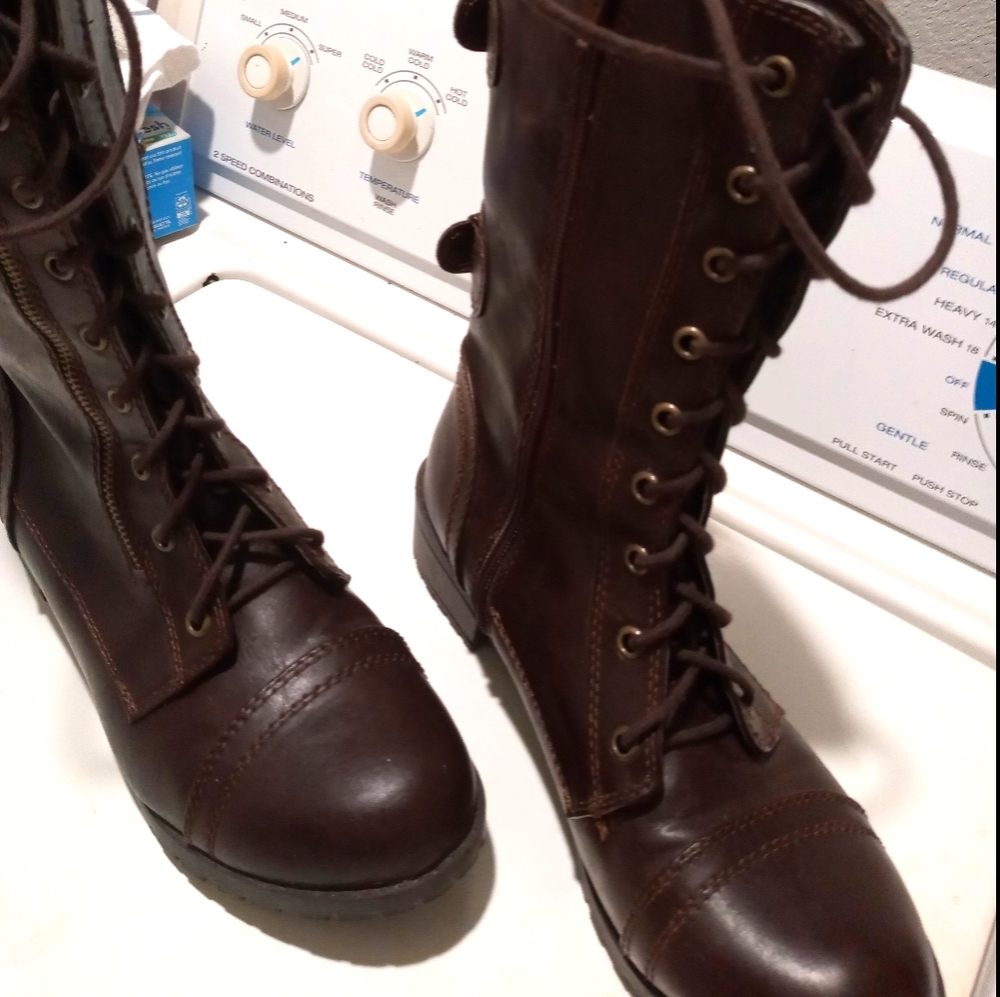 Lace up zip up woman's size 10 boots